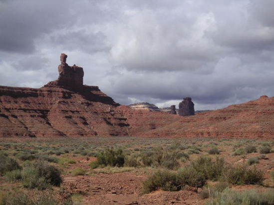 [Balanced Rock from the ot ...]