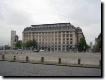 [ Big impressive square in  ... ]