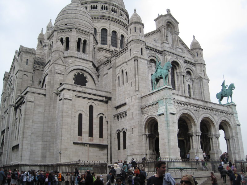 [Basilique du Sacre-Coeur  ...]