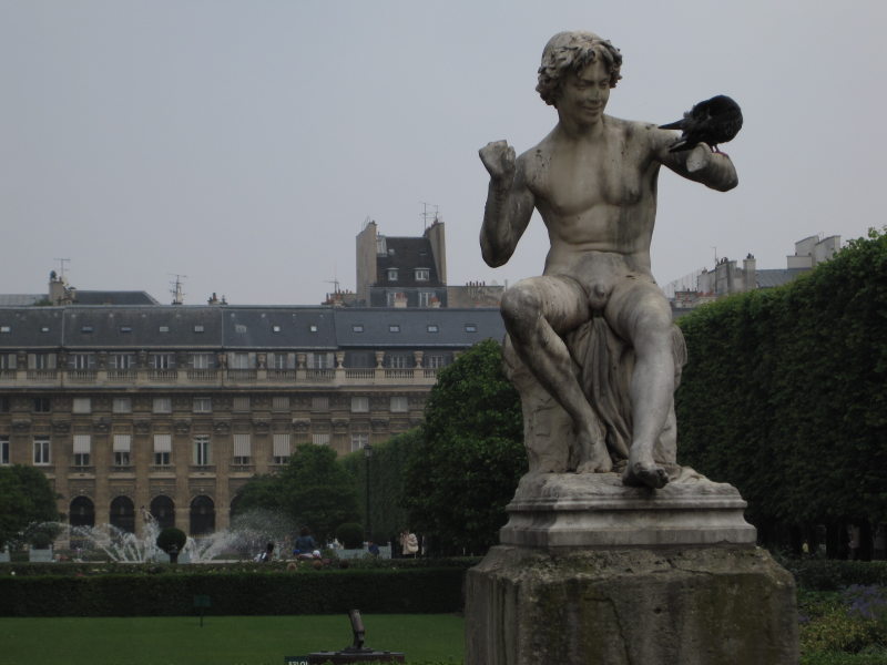 [Sculpture in the Palais R ...]