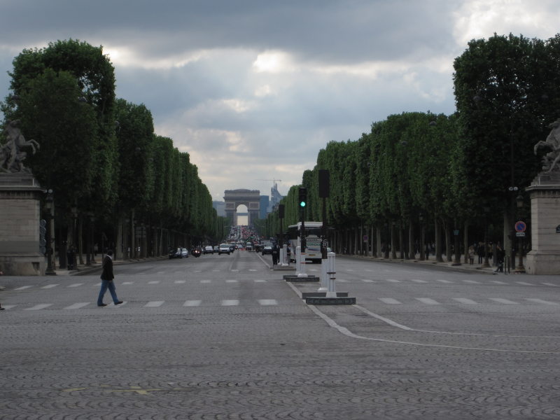 [Champs Élysé ...]