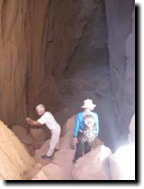 [ Photographing the interes ... ]