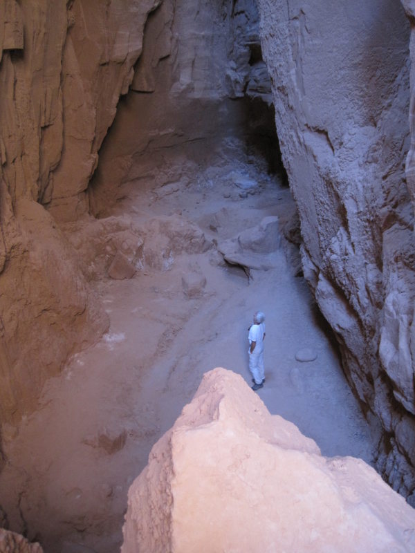 [Chuck admires the Chamber ...]